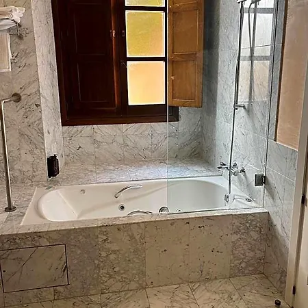 Hospederia Monasterio Rueda Hotel